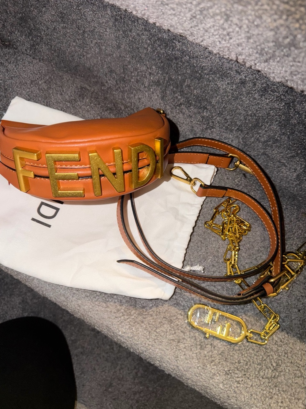 Small half moon purse bag two straps camel/cognac brown NEW make an offer🤎 - Picture 3 of 6